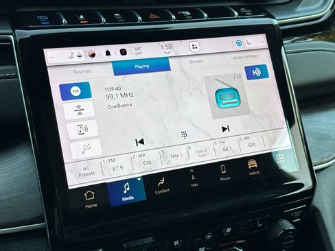 Used 2022 Jeep Grand Cherokee Limited 4xe w/ Luxury Tech Group II image 18