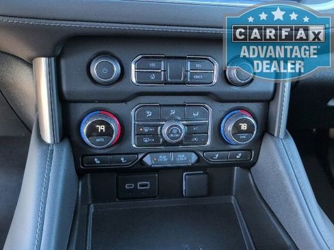 Used 2024 Chevrolet Suburban LT image 26