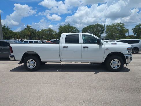 New 2026 RAM 3500 Tradesman AWD/4WD image 4