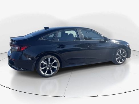 Used 2025 Honda Civic Sport Touring image 5