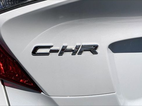 Used 2018 Toyota C-HR XLE FWD image 23