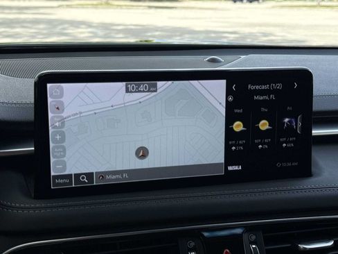 Used 2023 Genesis G70 2.0T RWD image 18