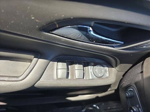 Used 2019 Chevrolet Equinox LT AWD/4WD image 27