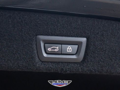 Used 2020 BMW 750i xDrive w/ M Sport Package image 54