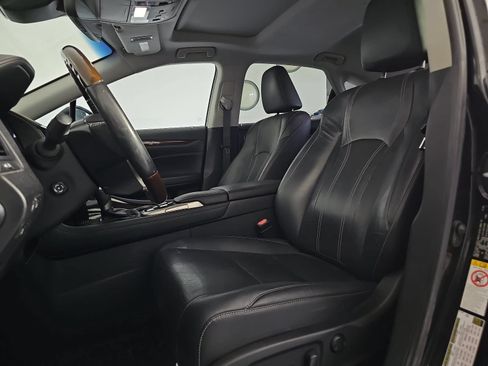 Used 2019 Lexus RX 350 FWD w/ Navigation Package image 14