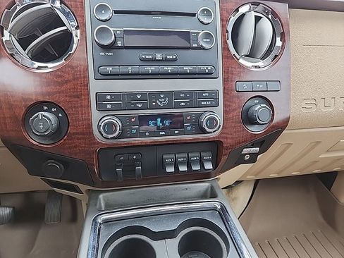 Used 2012 Ford F350 King Ranch w/ King Ranch w/Chrome Pkg AWD/4WD image 21