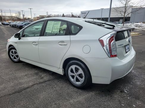 Used 2015 Toyota Prius Four image 6