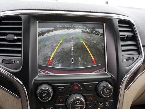 Used 2014 Jeep Grand Cherokee Limited image 31