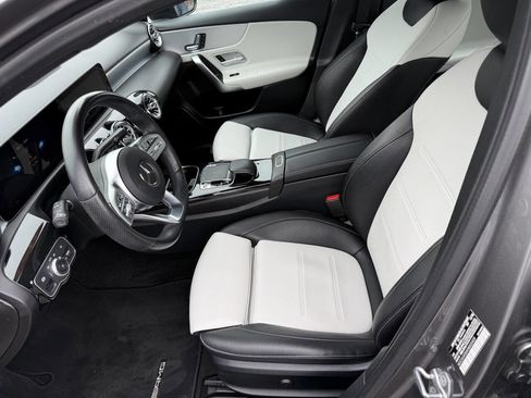 Used 2019 Mercedes-Benz A 220 4MATIC image 11
