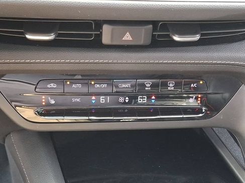 Certified 2023 Buick Envision Essence w/ Sport Touring Package FWD image 16
