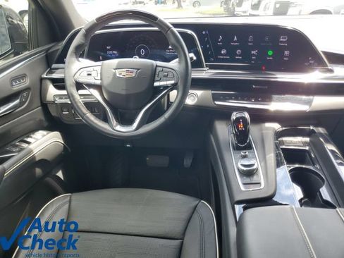 Certified 2024 Cadillac Escalade ESV Sport AWD/4WD image 18