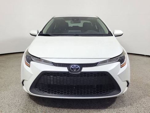 Used 2020 Toyota Corolla LE FWD image 3