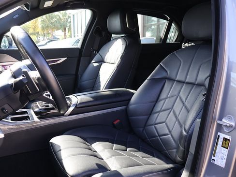 Used 2025 BMW 740i image 33