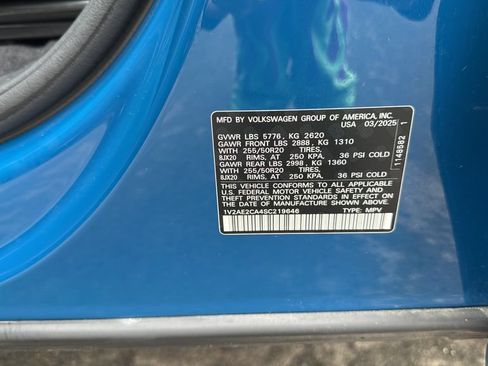 Used 2025 Volkswagen Atlas Cross Sport SEL R-Line AWD/4WD image 43