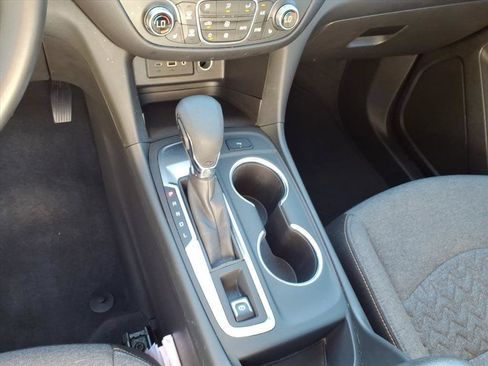 Used 2024 Chevrolet Equinox LT FWD image 33
