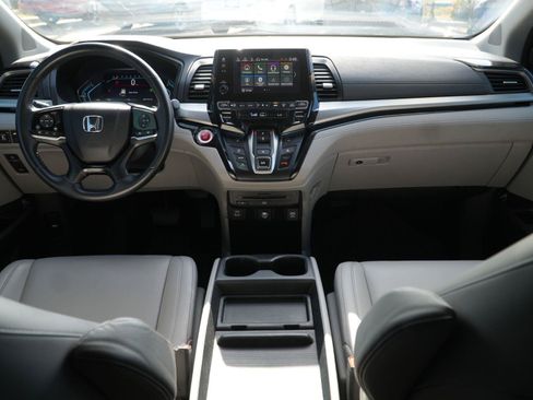 Used 2023 Honda Odyssey Touring image 21