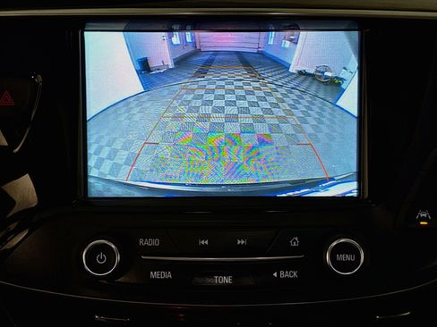 Used 2020 Buick Envision Premium AWD/4WD image 30