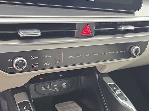 New 2026 Kia Sorento S image 24