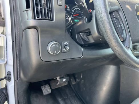 Used 2025 Chevrolet Express 2500 Extended w/ Driver Convenience Package RWD image 27