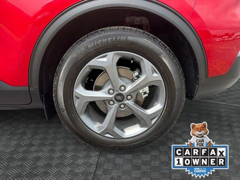 Certified 2025 Ford Escape ST-Line w/ Tech Pack #1 FWD image 17