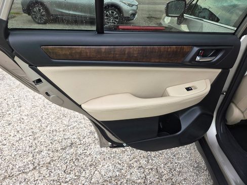 Used 2016 Subaru Outback 2.5i Limited AWD/4WD image 15