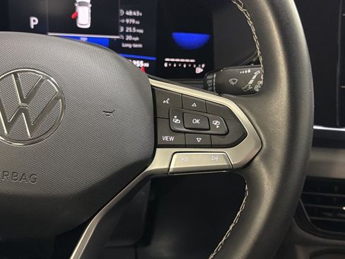 Certified 2022 Volkswagen Taos SE AWD/4WD image 30