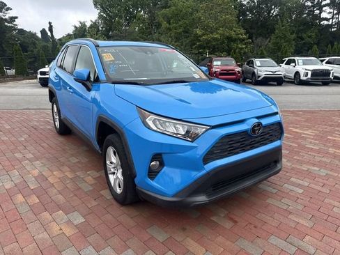 Used 2019 Toyota RAV4 XLE FWD image 19