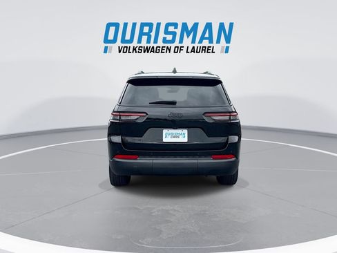 Used 2023 Jeep Grand Cherokee L Laredo AWD/4WD image 7
