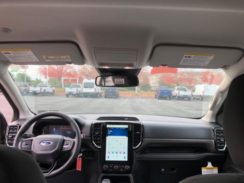 New 2025 Ford Ranger XLT w/ FX4 Off-Road Package image 12