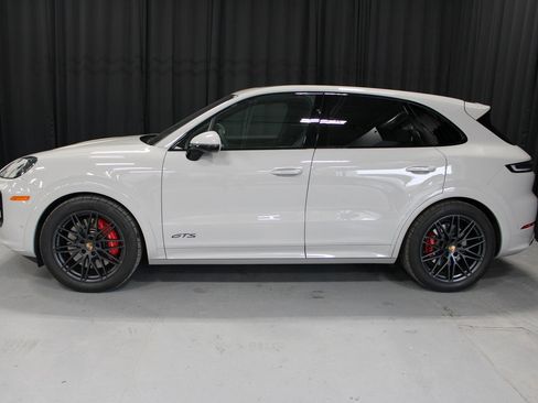 Certified 2025 Porsche Cayenne GTS image 2