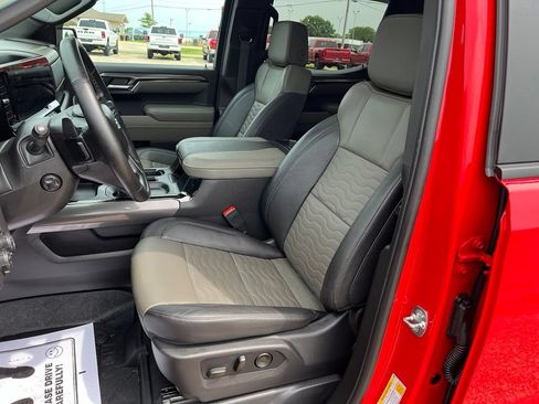 Used 2026 Chevrolet Silverado 1500 ZR2 w/ Dark Appearance Package AWD/4WD image 35