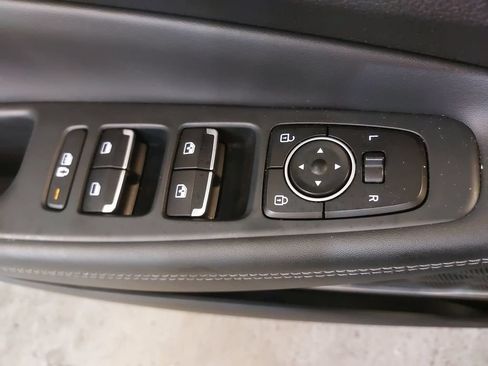 Used 2022 Hyundai Santa Fe SEL w/ Convenience + Premium Package AWD/4WD image 28