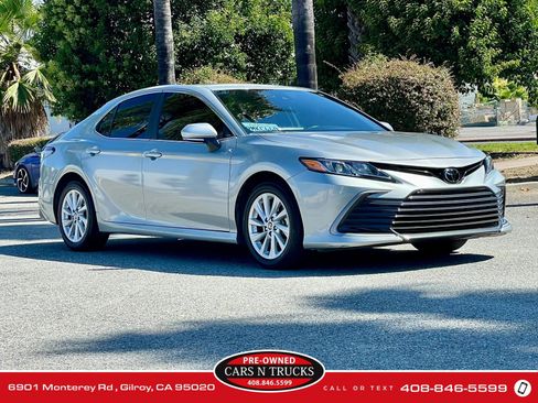 Used 2024 Toyota Camry LE w/ Convenience Package FWD image 31