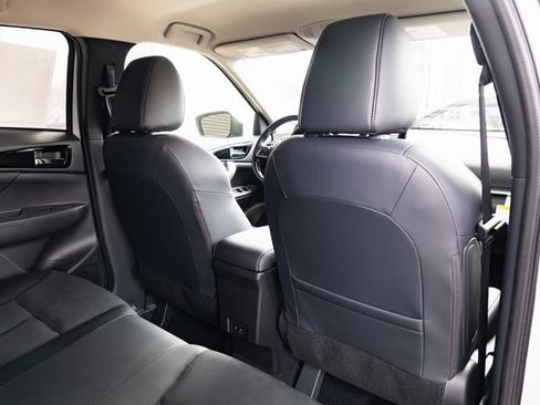 New 2025 Mitsubishi Eclipse Cross SE image 25