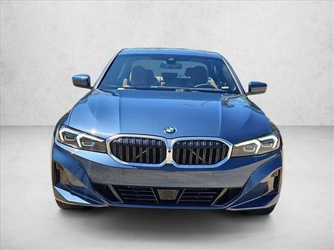 Used 2025 BMW 330i xDrive Sedan w/ Premium Package image 2
