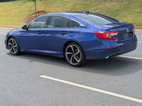 Used 2022 Honda Accord Sport image 6