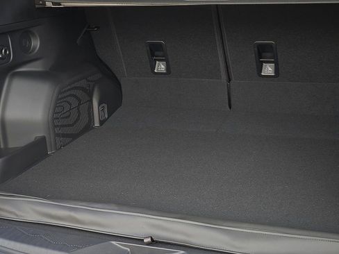 New 2025 Subaru Forester Limited image 9