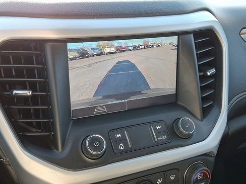 Used 2023 GMC Acadia SLE w/ Driver Convenience Package image 20