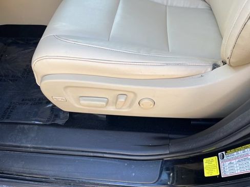 Used 2017 Toyota Highlander XLE FWD image 26