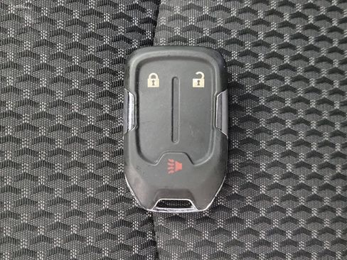 Used 2024 GMC Terrain SLE image 32