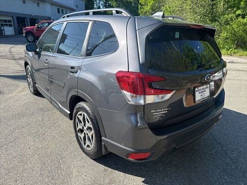 Used 2022 Subaru Forester Premium AWD/4WD image 5