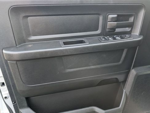 Used 2018 RAM 1500 Express w/ Popular Equipment Group image 22