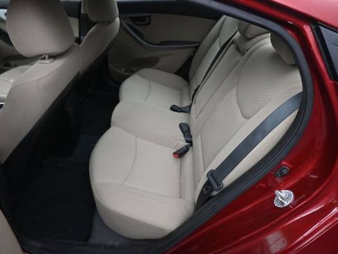 Used 2016 Hyundai Elantra SE FWD image 19