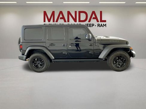 Used 2022 Jeep Wrangler Unlimited Sport AWD/4WD image 4