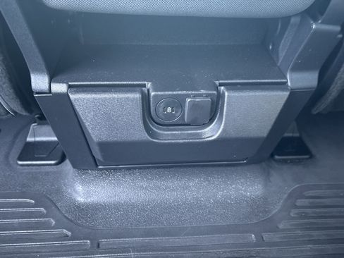 Used 2025 Ford F350 XL w/ XL Chrome Package image 14