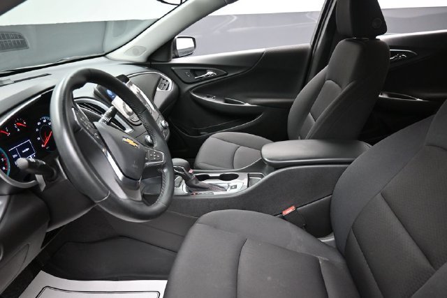 Used 2024 Chevrolet Malibu RS w/ LPO, Floor Liner Package FWD image 16