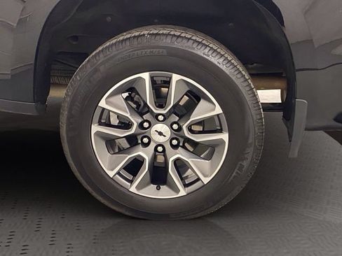 Used 2024 Chevrolet Silverado 1500 RST AWD/4WD image 39
