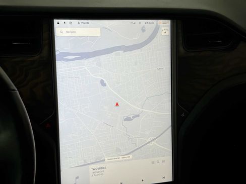 Used 2020 Tesla Model X Long Range image 19