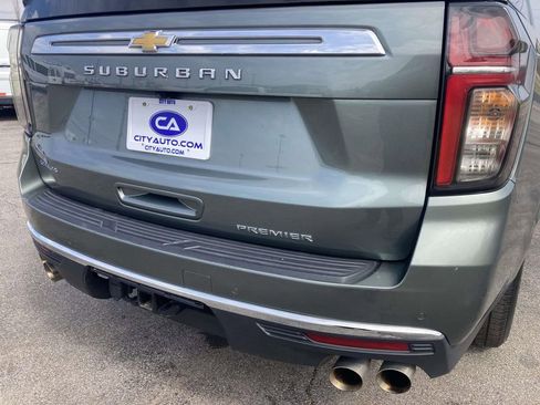 Used 2023 Chevrolet Suburban Premier image 11