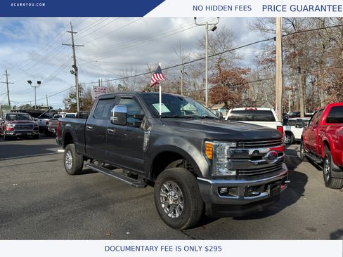 Used 2017 Ford F350 Lariat image 4